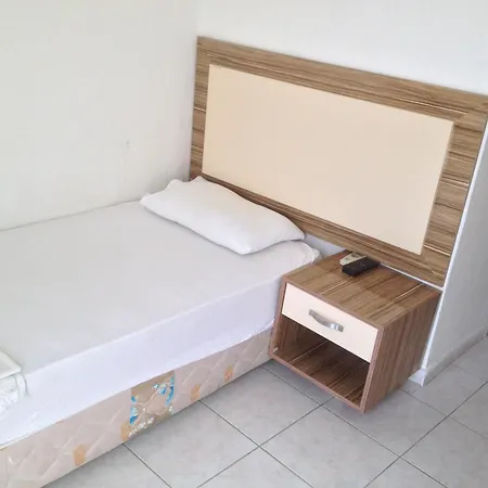 Uenal Boutique Kemer