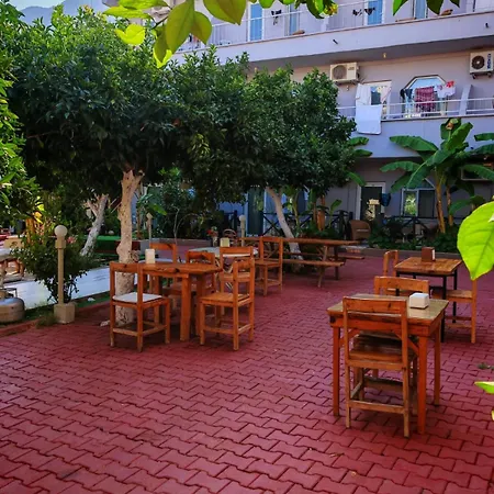 Uenal Boutique Hotel 3*