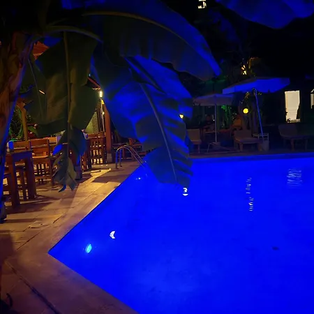Uenal Boutique 3*