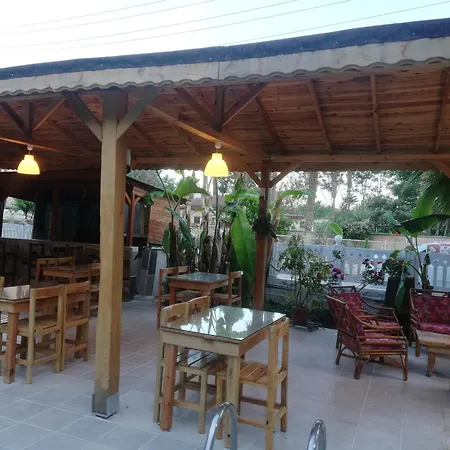 Uenal Boutique Otel 3*